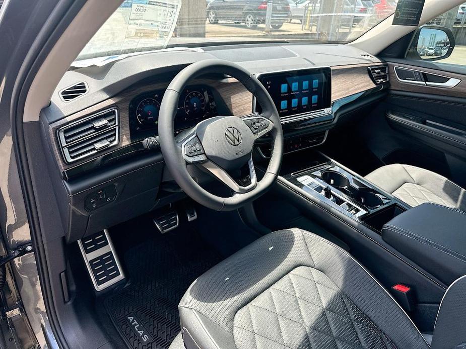 new 2024 Volkswagen Atlas car, priced at $53,483