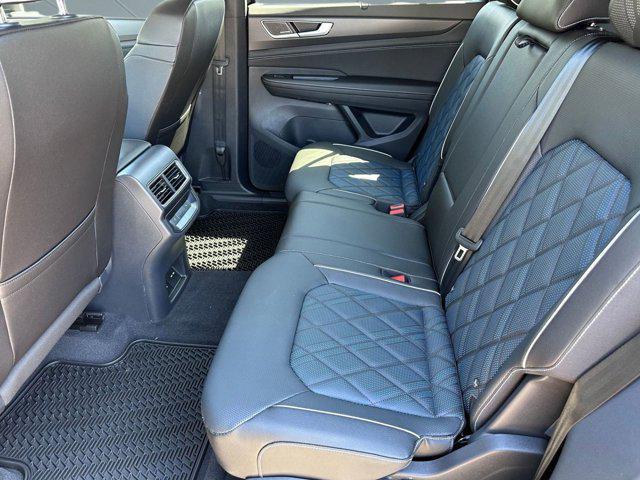 new 2026 Volkswagen Atlas Cross Sport car, priced at $53,551