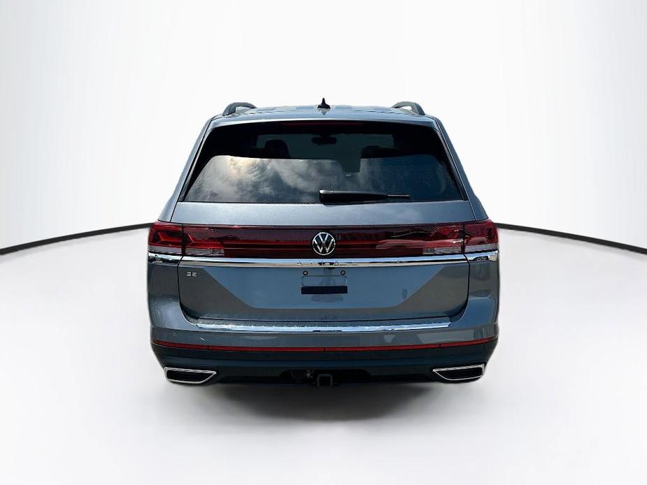 new 2024 Volkswagen Atlas car, priced at $44,168