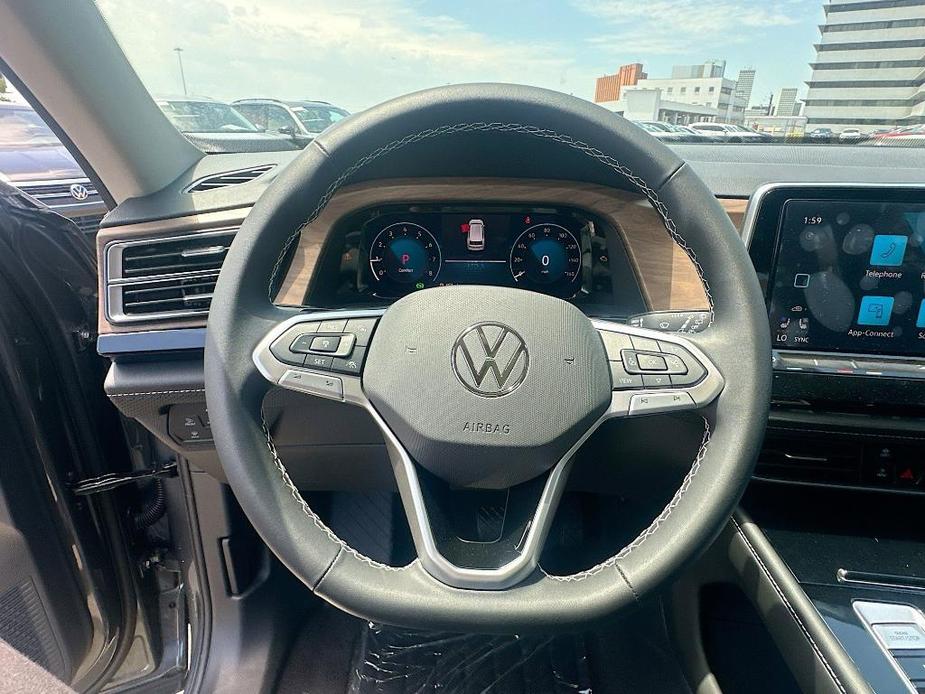 new 2024 Volkswagen Atlas car, priced at $44,168