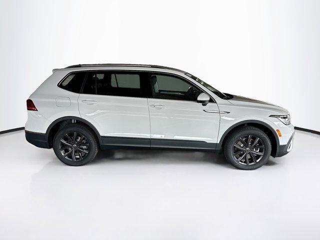 new 2024 Volkswagen Tiguan car, priced at $32,071