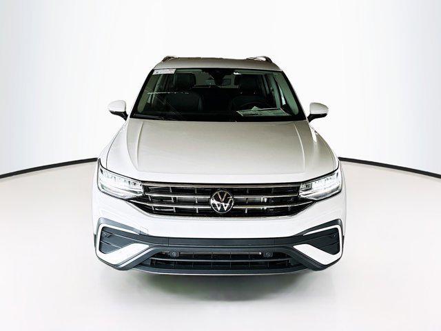 new 2024 Volkswagen Tiguan car, priced at $32,071