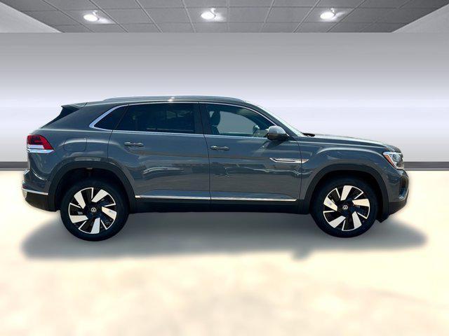 new 2026 Volkswagen Atlas Cross Sport car, priced at $49,651