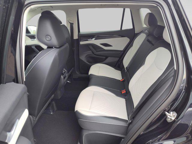 new 2025 Volkswagen Tiguan car, priced at $33,551