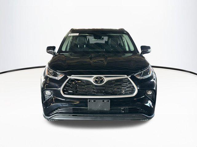 used 2021 Toyota Highlander car, priced at $30,497