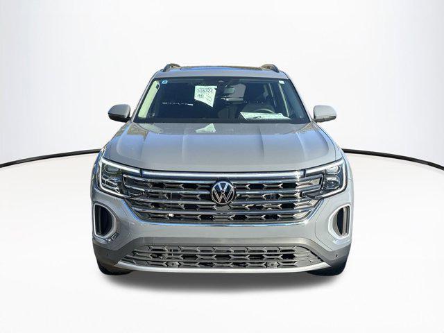 new 2025 Volkswagen Atlas car, priced at $44,297