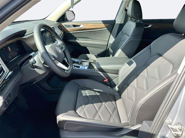 new 2025 Volkswagen Atlas car, priced at $44,192