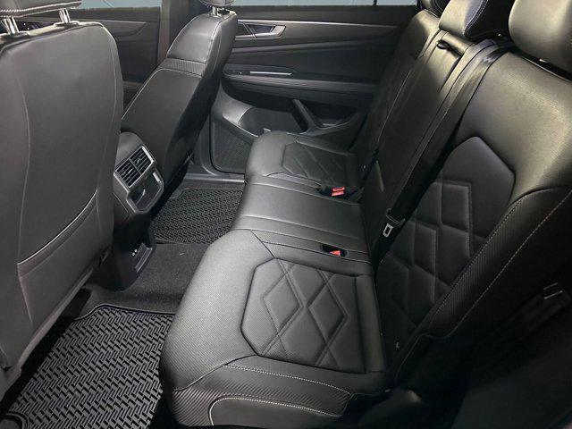 new 2026 Volkswagen Atlas Cross Sport car, priced at $39,431