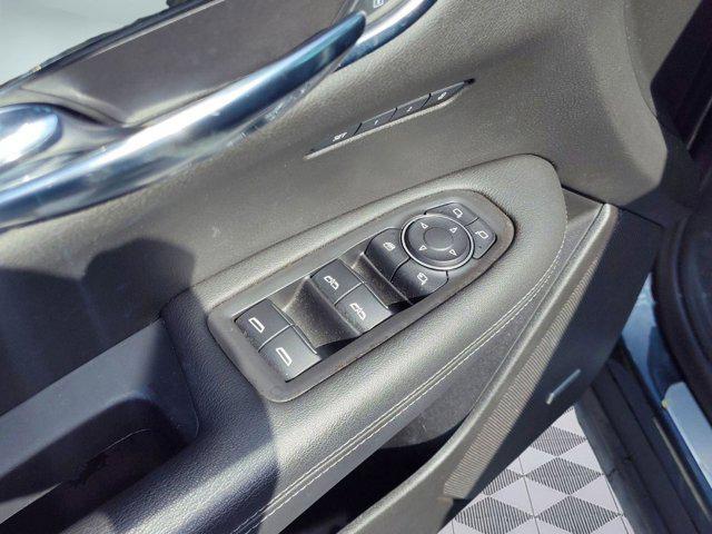 used 2021 Cadillac XT6 car, priced at $26,997