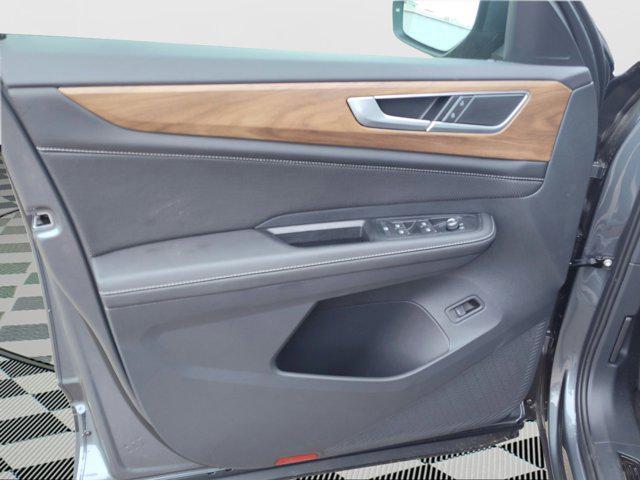 new 2025 Volkswagen Atlas car, priced at $44,231