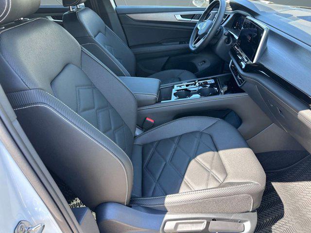 new 2026 Volkswagen Atlas Cross Sport car, priced at $43,971