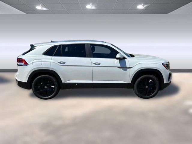 new 2026 Volkswagen Atlas Cross Sport car, priced at $43,971