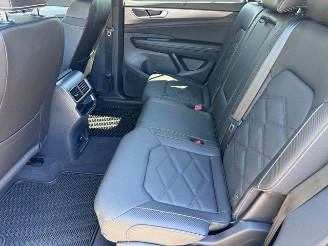 new 2026 Volkswagen Atlas Cross Sport car, priced at $43,971