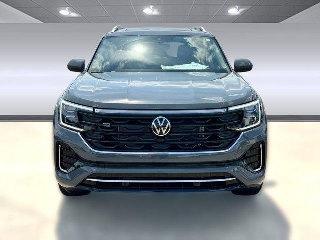 new 2026 Volkswagen Atlas car, priced at $55,711
