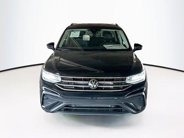 new 2024 Volkswagen Tiguan car, priced at $33,422