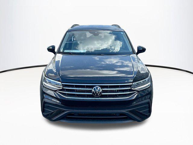 new 2024 Volkswagen Tiguan car, priced at $29,181