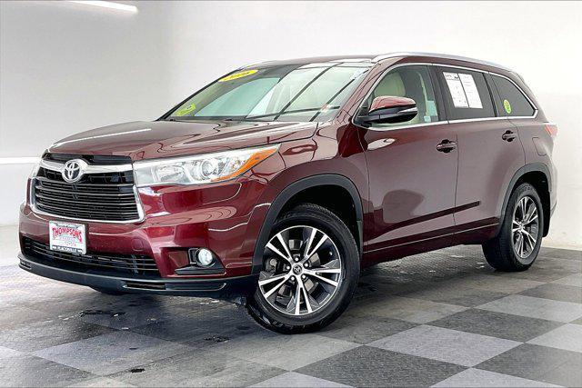 used 2016 Toyota Highlander car, priced at $19,683