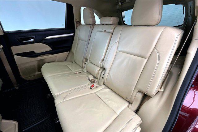 used 2016 Toyota Highlander car, priced at $19,683