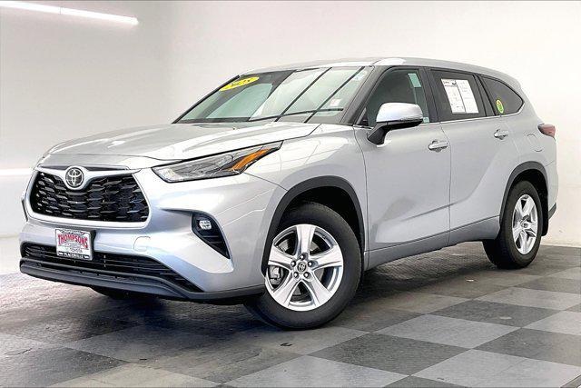 used 2025 Toyota Highlander car, priced at $42,990