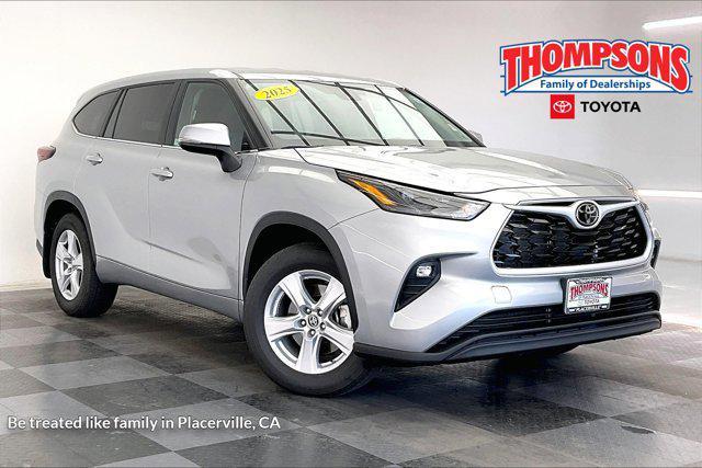 used 2025 Toyota Highlander car, priced at $42,990
