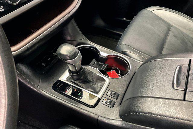 used 2015 Toyota Highlander car, priced at $17,640