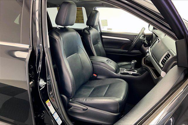 used 2015 Toyota Highlander car, priced at $17,640