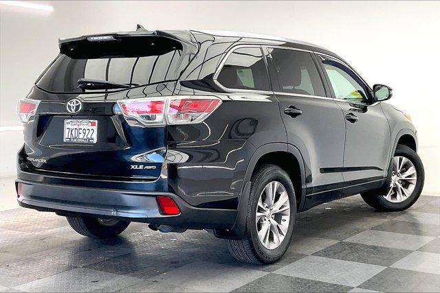 used 2015 Toyota Highlander car, priced at $17,640