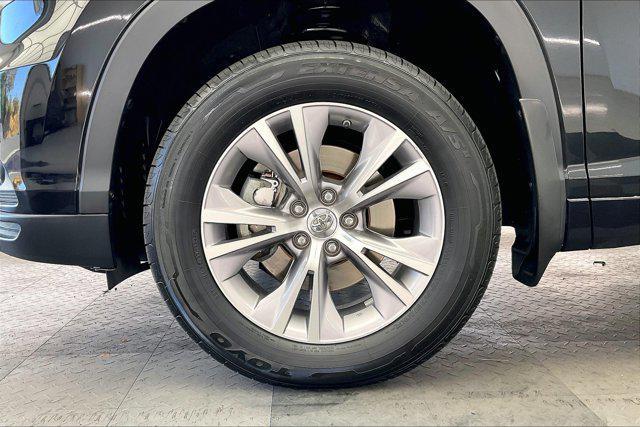 used 2015 Toyota Highlander car, priced at $17,640
