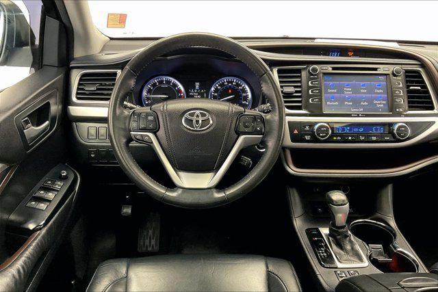 used 2015 Toyota Highlander car, priced at $17,640