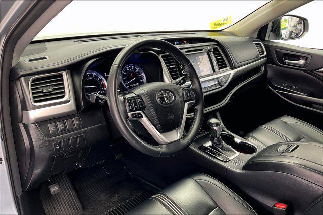 used 2018 Toyota Highlander car, priced at $29,311