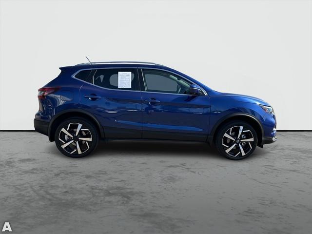 used 2020 Nissan Rogue Sport car, priced at $18,999