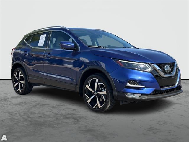 used 2020 Nissan Rogue Sport car, priced at $18,999