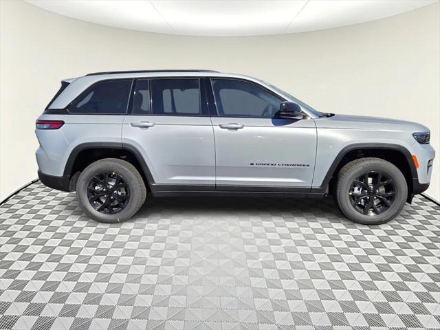 new 2025 Jeep Grand Cherokee car, priced at $47,525