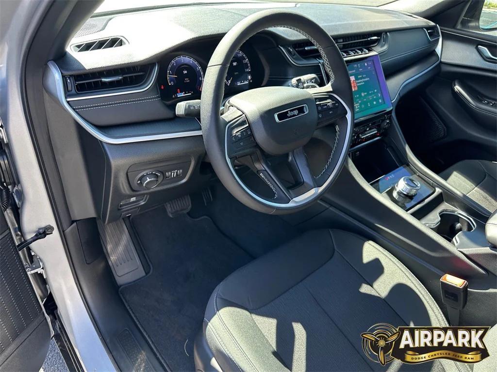 new 2025 Jeep Grand Cherokee car, priced at $43,420