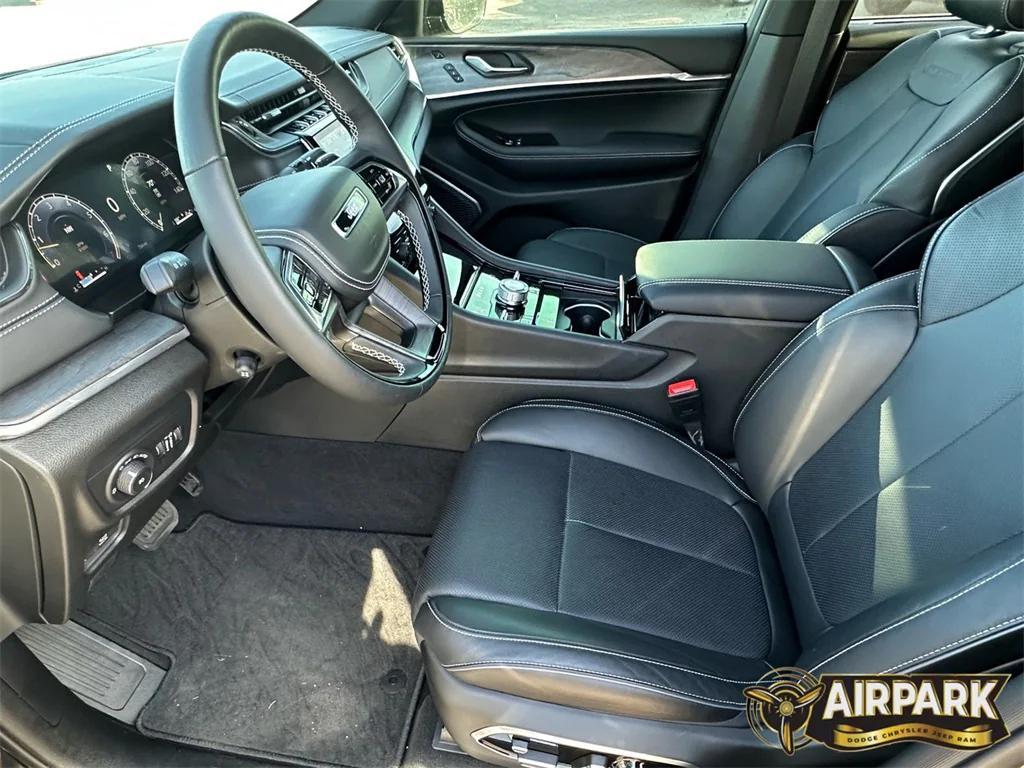 new 2025 Jeep Grand Cherokee car, priced at $65,235