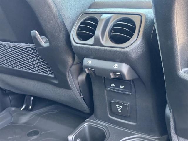 new 2025 Jeep Gladiator car, priced at $60,435