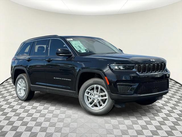 new 2025 Jeep Grand Cherokee car, priced at $40,175