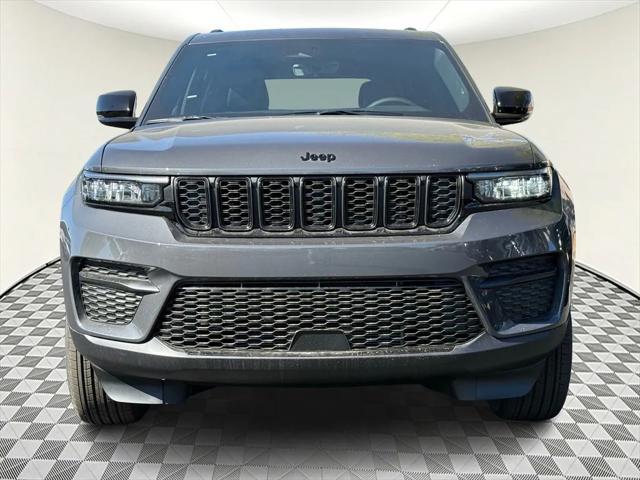 new 2025 Jeep Grand Cherokee car, priced at $47,525