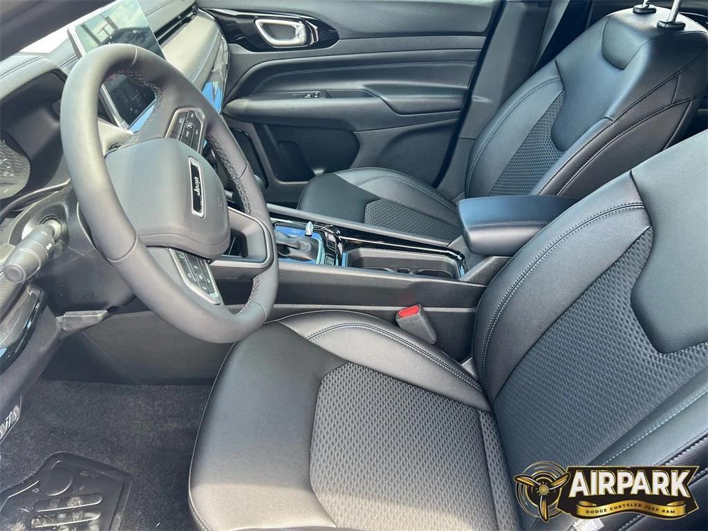 new 2025 Jeep Compass car, priced at $32,700