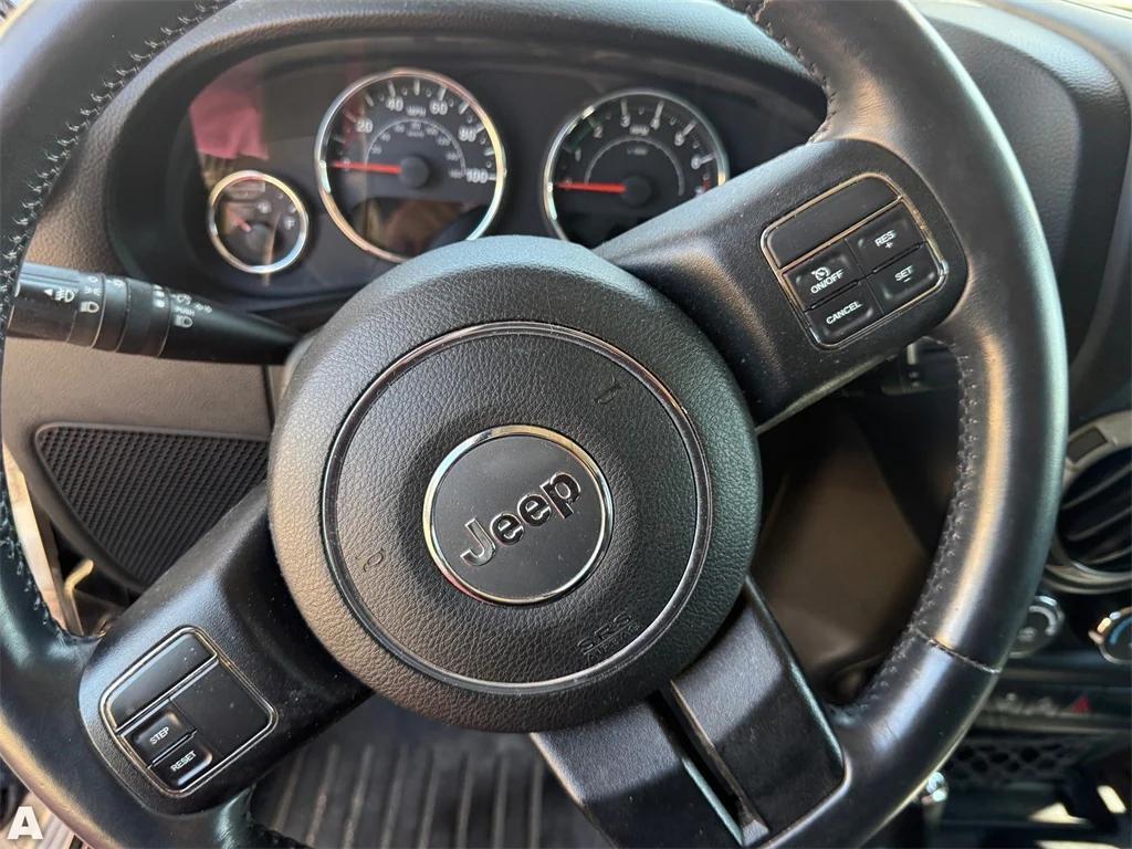 used 2013 Jeep Wrangler Unlimited car, priced at $19,500