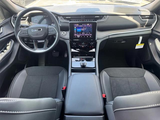 new 2025 Jeep Grand Cherokee L car, priced at $49,225