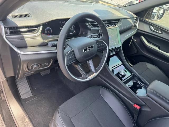 new 2025 Jeep Grand Cherokee L car, priced at $49,225