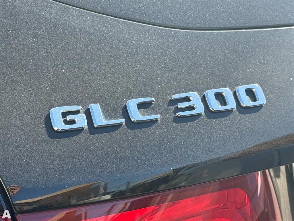 used 2019 Mercedes-Benz GLC 300 car, priced at $13,717