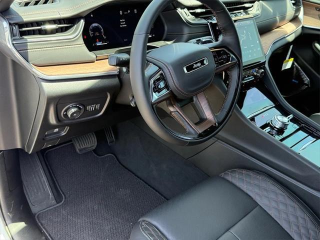 new 2025 Jeep Grand Cherokee car, priced at $67,425