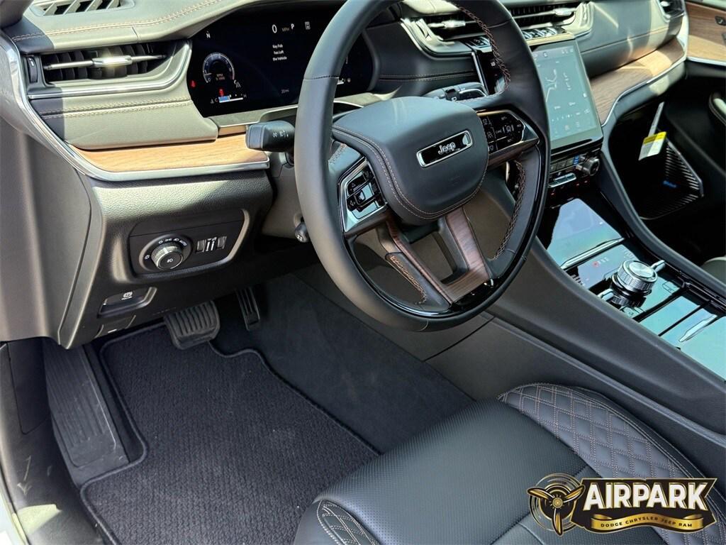 new 2025 Jeep Grand Cherokee car, priced at $67,425