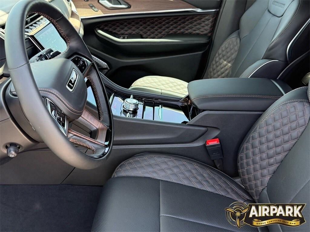 new 2025 Jeep Grand Cherokee car, priced at $67,425
