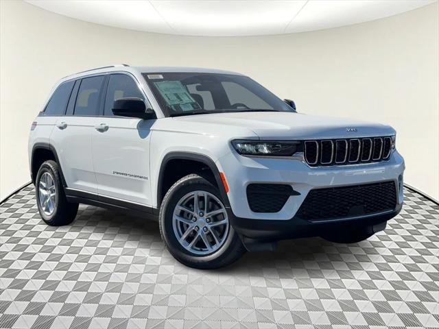 new 2025 Jeep Grand Cherokee car, priced at $44,370