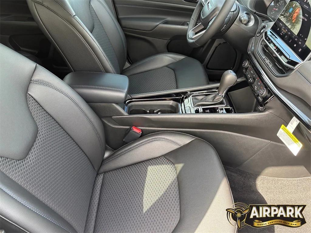 new 2026 Jeep Compass car, priced at $35,610