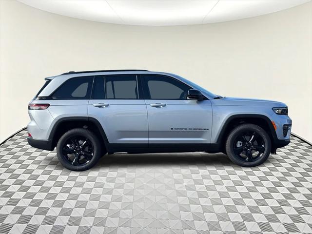 new 2025 Jeep Grand Cherokee car, priced at $56,455