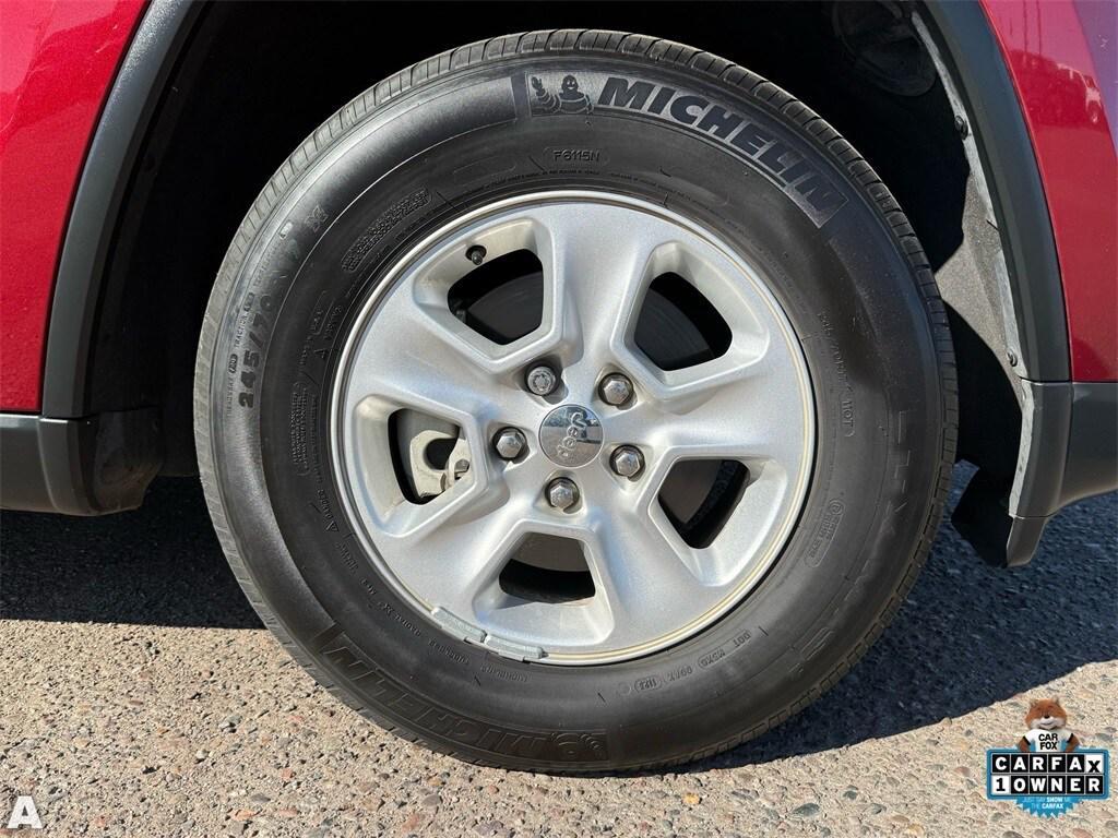 used 2014 Jeep Grand Cherokee car, priced at $9,999